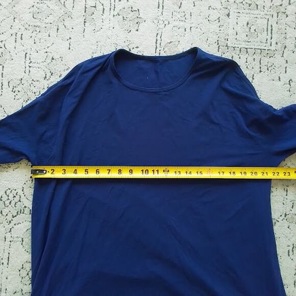 Lululemon Navy Long Sleeve Relaxed Fit Tee Women’s Size XL Style Top - Picture 3 of 3